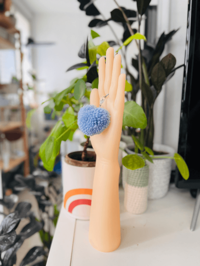 Dreamy Blue - Porte-clé pompon coeur - L 
