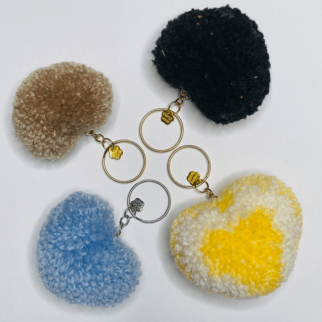 Limonade - Porte-clé pompon cœur - L 