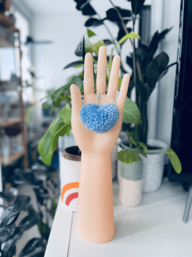 Dreamy Blue - Porte-clé pompon coeur - L 