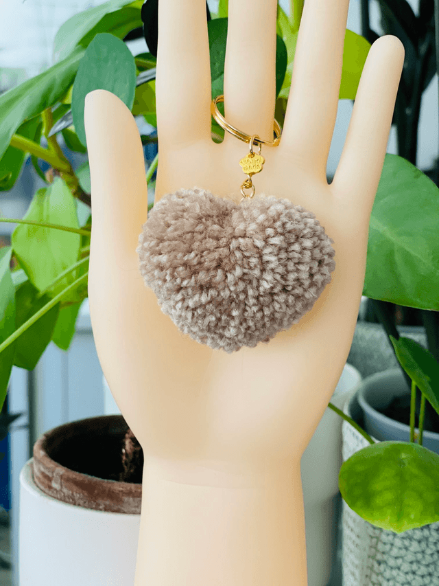 Ours Brun - Porte-clé pompon coeur - L