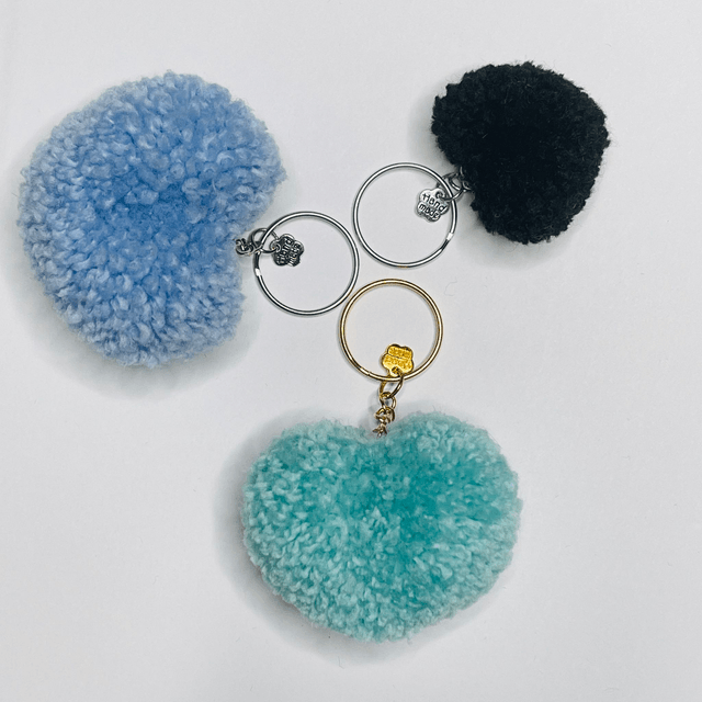 Dreamy Blue - Porte-clé pompon coeur - L 
